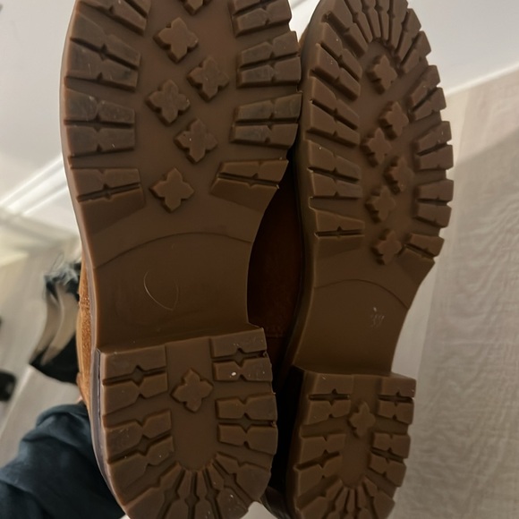 Suede brand new without tags Steve Madden booties - Picture 5 of 7